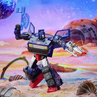 Transformers Generations Legacy Deluxe Autobot Skids