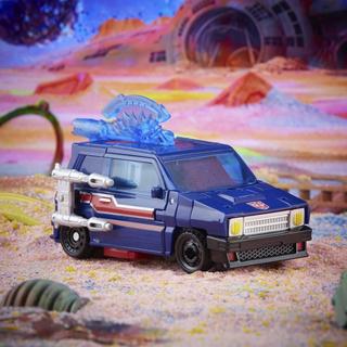 Transformers Generations Legacy Deluxe Autobot Skids