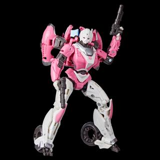 Transformers Studio Series 85 Deluxe Transformers: Bumblebee Arcee