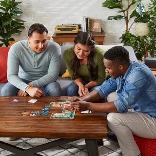 Clue Treachery at Tudor Mansion