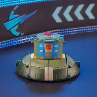 Transformers Legacy Velocitron Speedia 500 Collection Deluxe Autobot Cosmos
