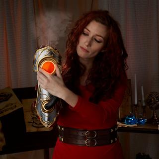 Magic: The Gathering Chandra Pyromancer’s Gauntlet, article de cosplay/roleplay à collectionner