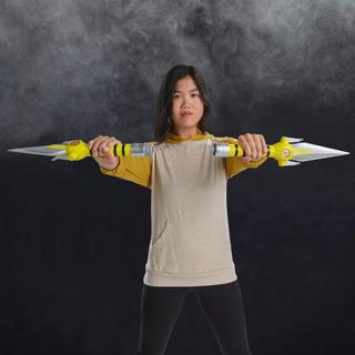Power Rangers Lightning Collection Mighty Morphin Yellow Ranger Power Daggers Roleplay