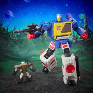 Transformers Legacy Evolution Twincast and Autobot Rewind