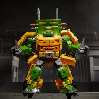 Transformers Collaborative Teenage Mutant Ninja Turtles x Transformers Party Wallop Figure