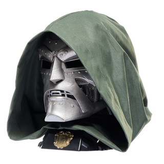 Hasbro Marvel Legends Series, casco premium per roleplay del Dottor Destino