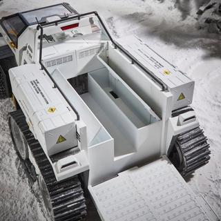 G.I. Joe Classified Series Snow C.A.T. (Combat All-Terrain) Vehicle With Farley "Frostbite" Seward Action Figure