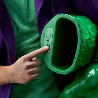 Marvel Legends Series Incredible Hulk Puños premium para juego de rol con efectos de golpes y destrozos