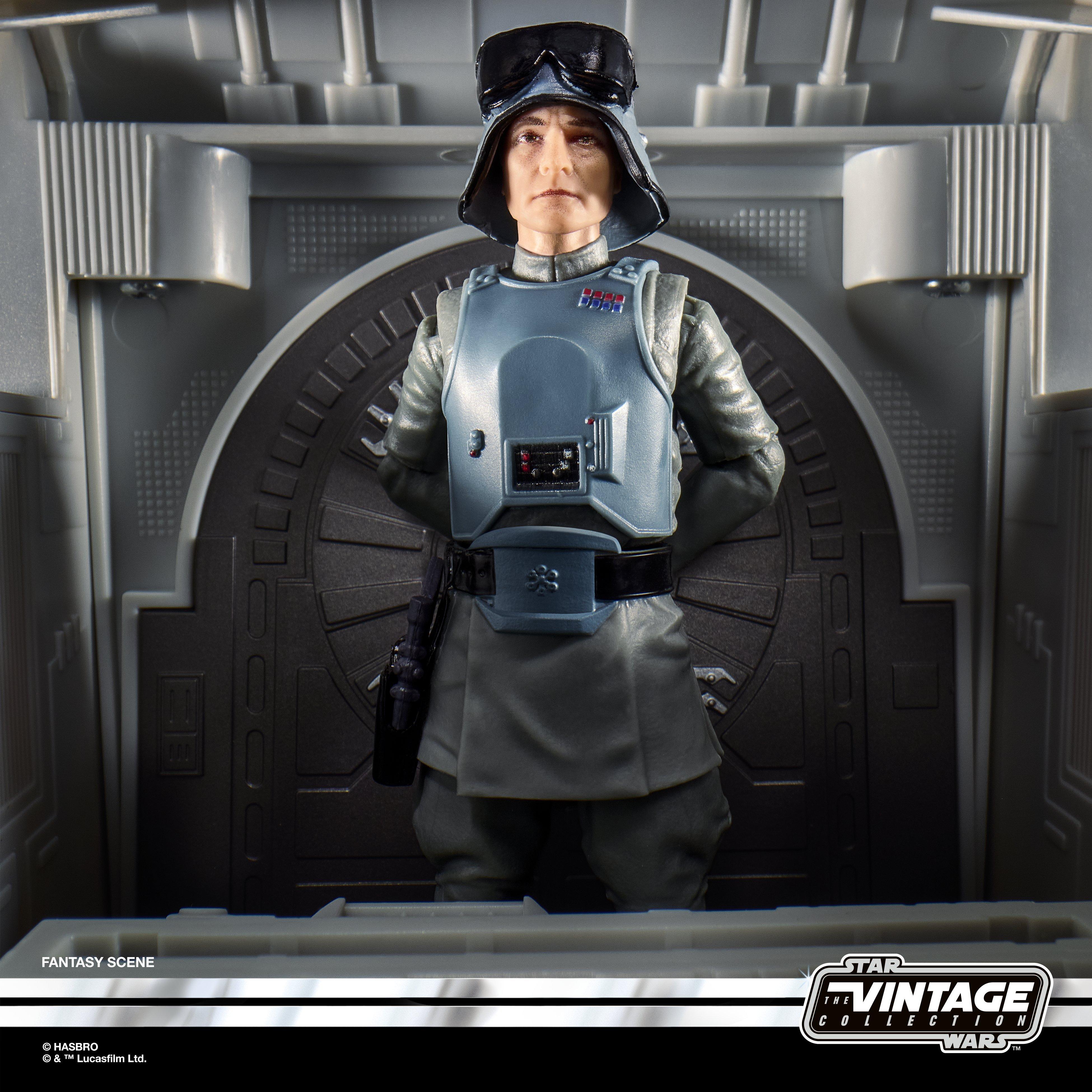 Фигурки Hasbro Star Wars The Vintage Collection General Veers (At-At Commander)