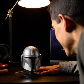 STAR WARS The Black Series The Mandalorian Mini Helmet
