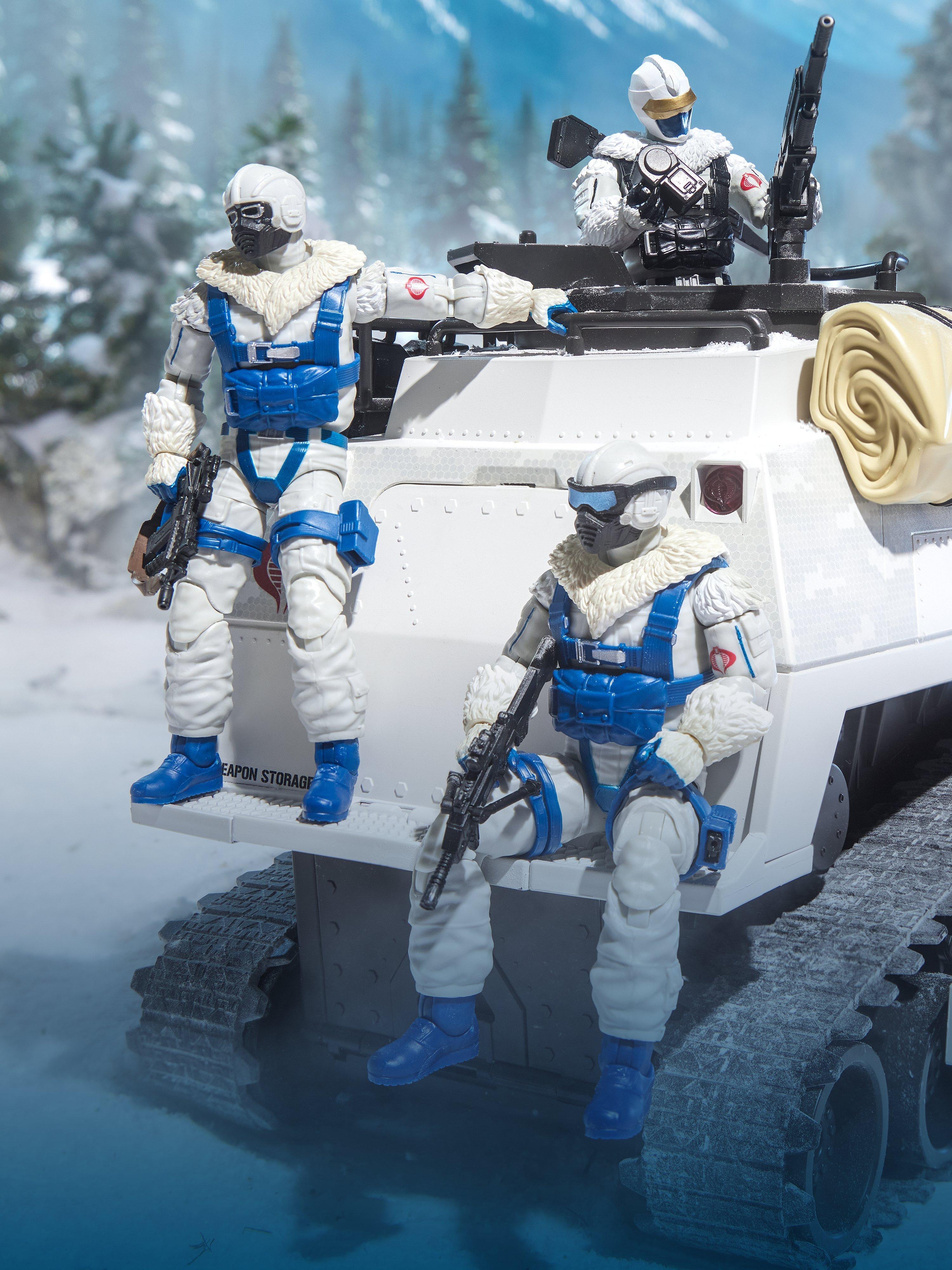 Rear personnel platform 