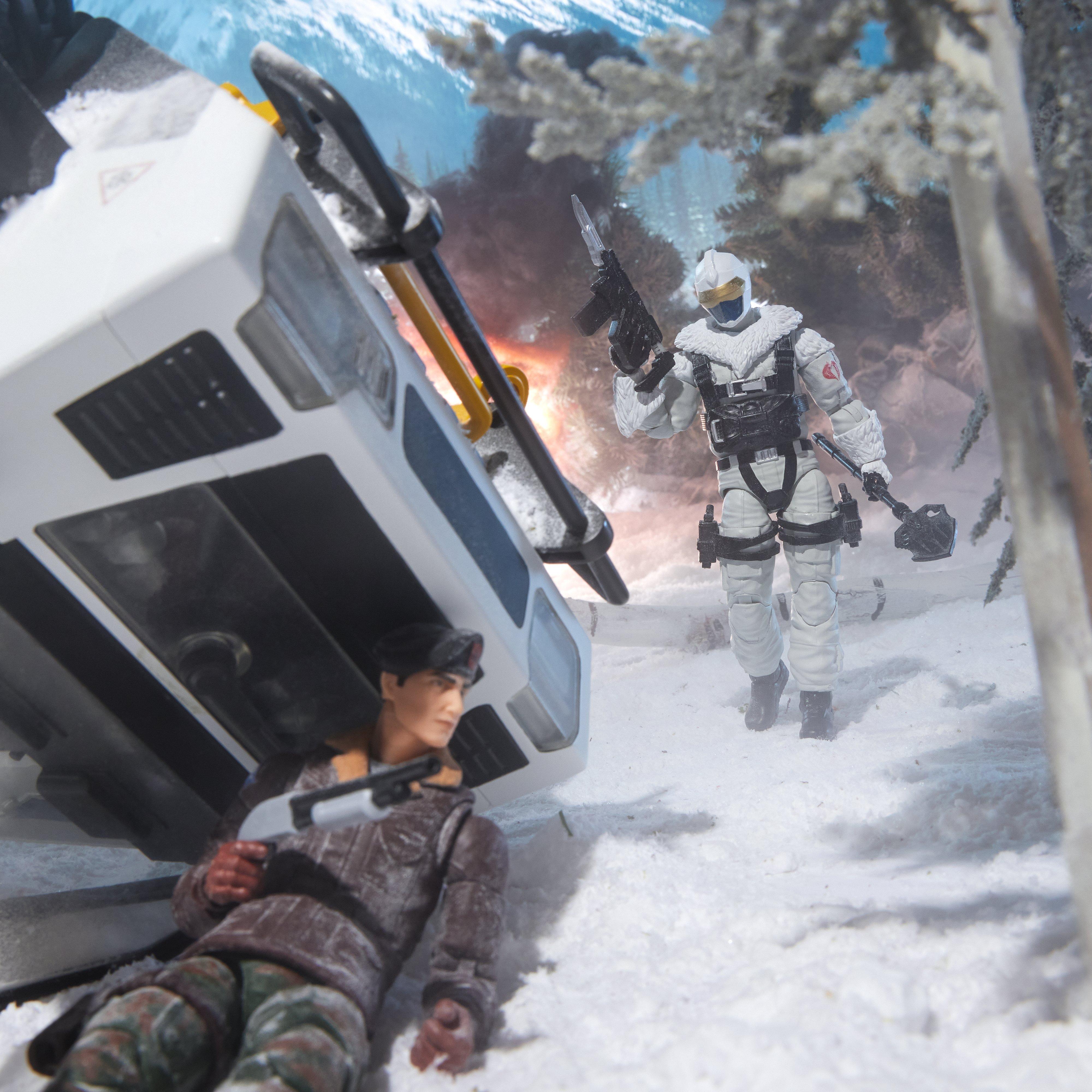 A G.I. Joe hiding from Arctic Assault H.I.S.S. Driver 