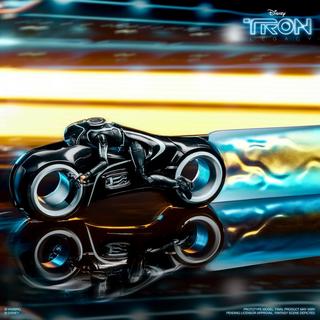 Tron: Legacy Light Cycle Power Pack with 6" Sam Flynn