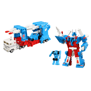 Transformers Takara Tomy Missing Link C-10 Ultra Magnus