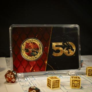 Dungeons & Dragons - Moneda chapada en oro de 24 quilates del 50.º aniversario - Edición limitada