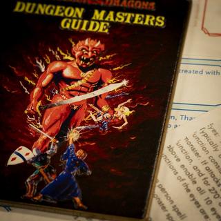 Dungeons & Dragons, edizione limitata del 50° Anniversario, set di lingotti della copertina del libro della 1ª edizione