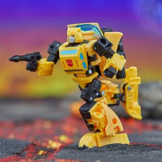 Transformers Legacy Deluxe Class Origin Bumblebee