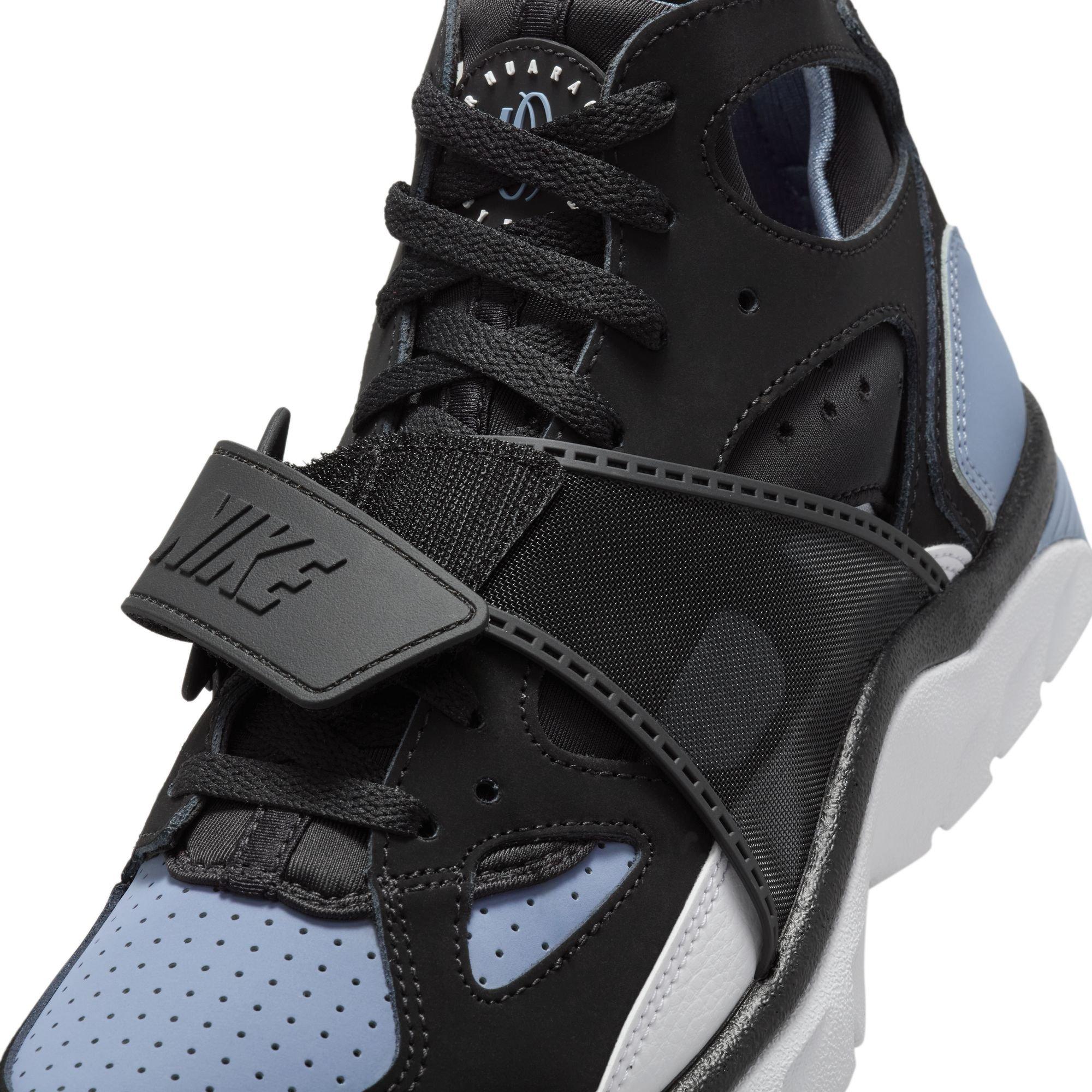 Air Trainer Huarache "Cool Blue" Lace Detail