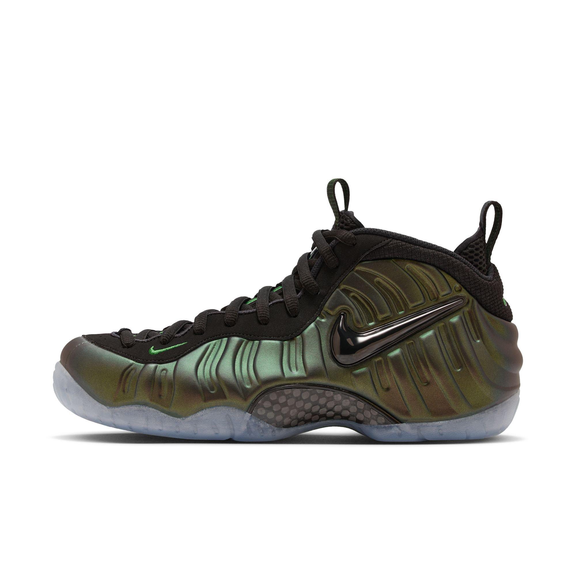 Nike Air Foamposite Pro "Pine Green" Men's Shoe left view of shoe