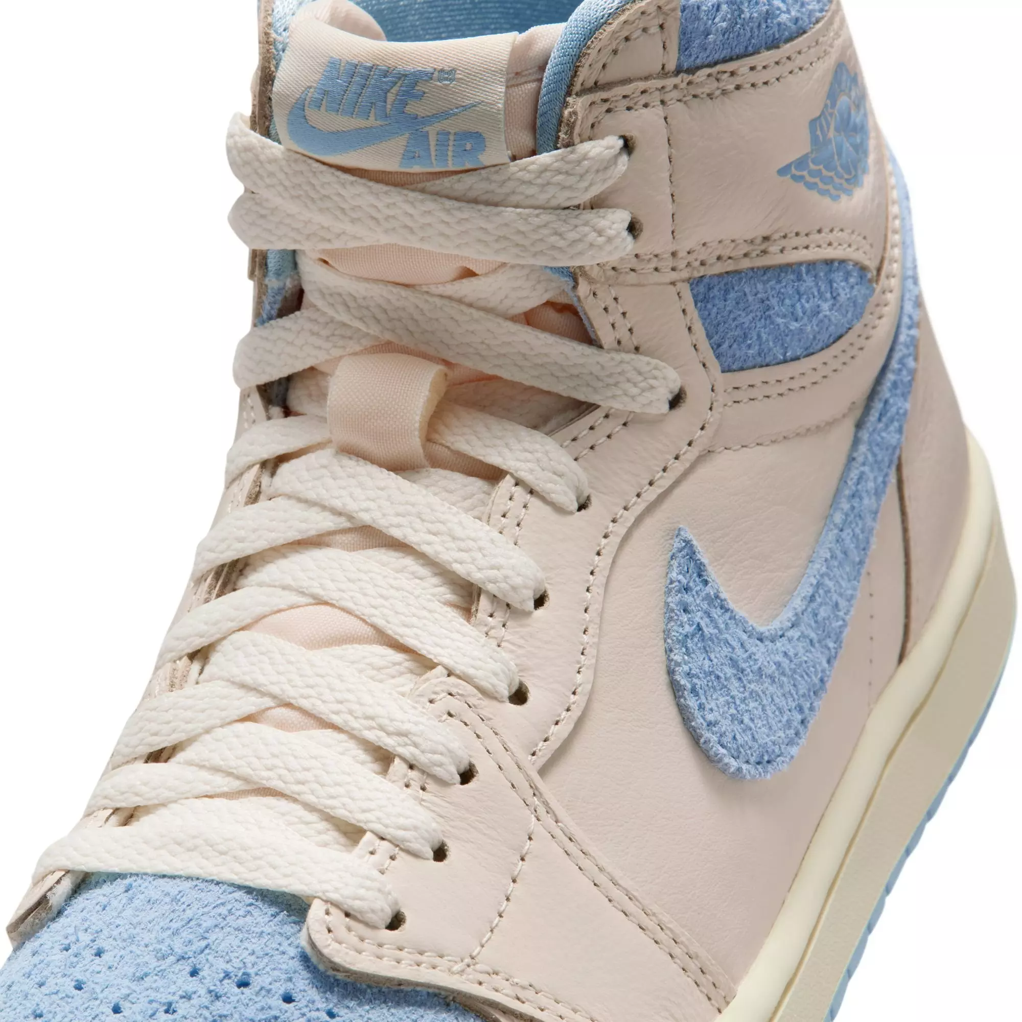 Jordan 1 Retro High OG “Psychic Blue”