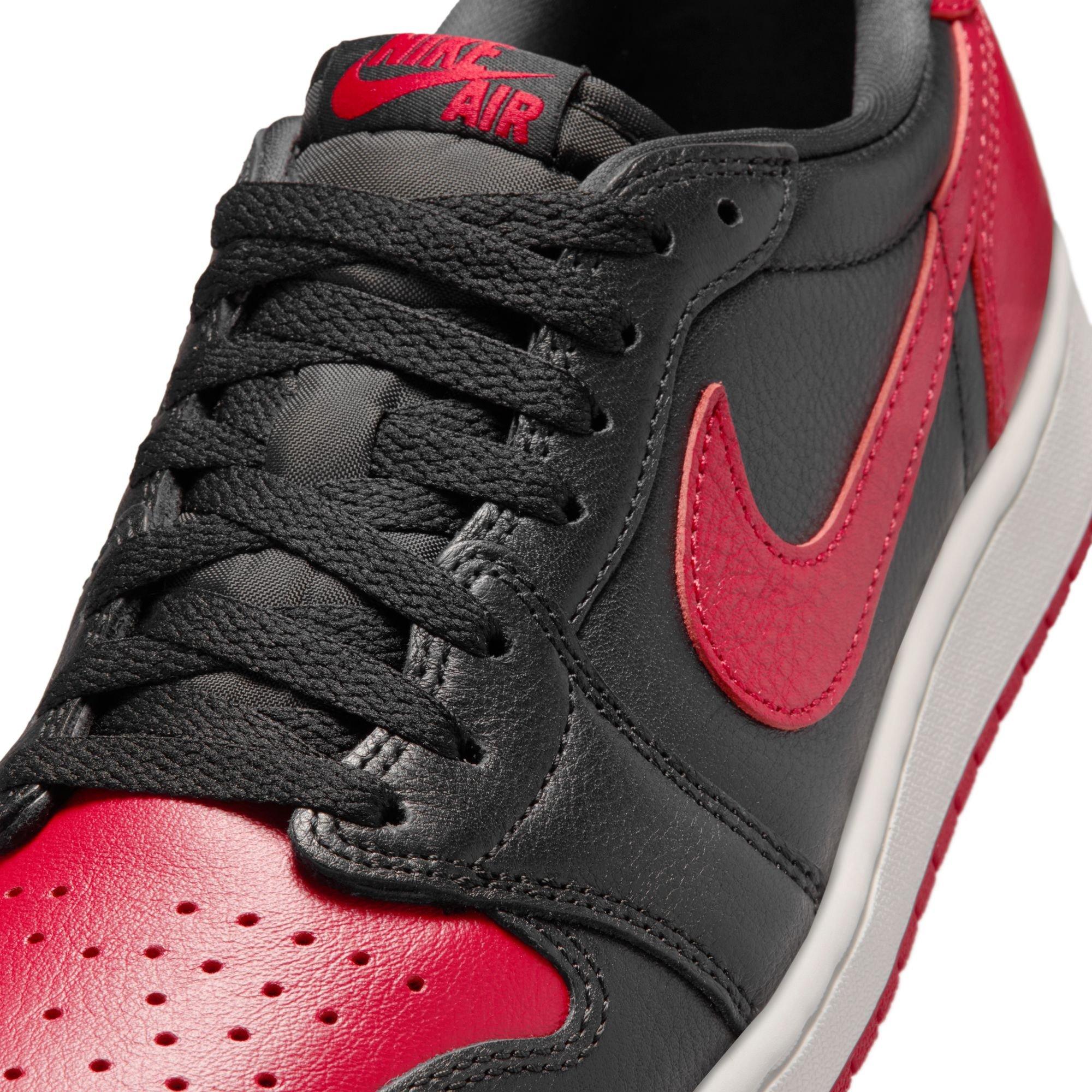 Jordan 1 Low OG "Banned" Lace details