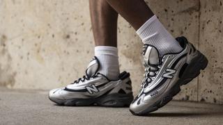 ★【New Balance】 1000 Black Silver llic★ Where to cop: The New Balance 1000 SL 'Silver Metallic