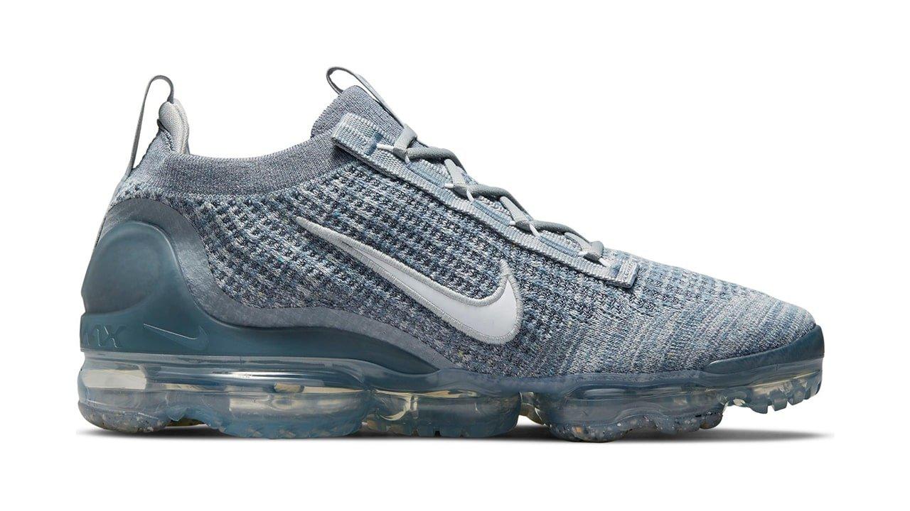 Grey nike vapormax on sale flyknit