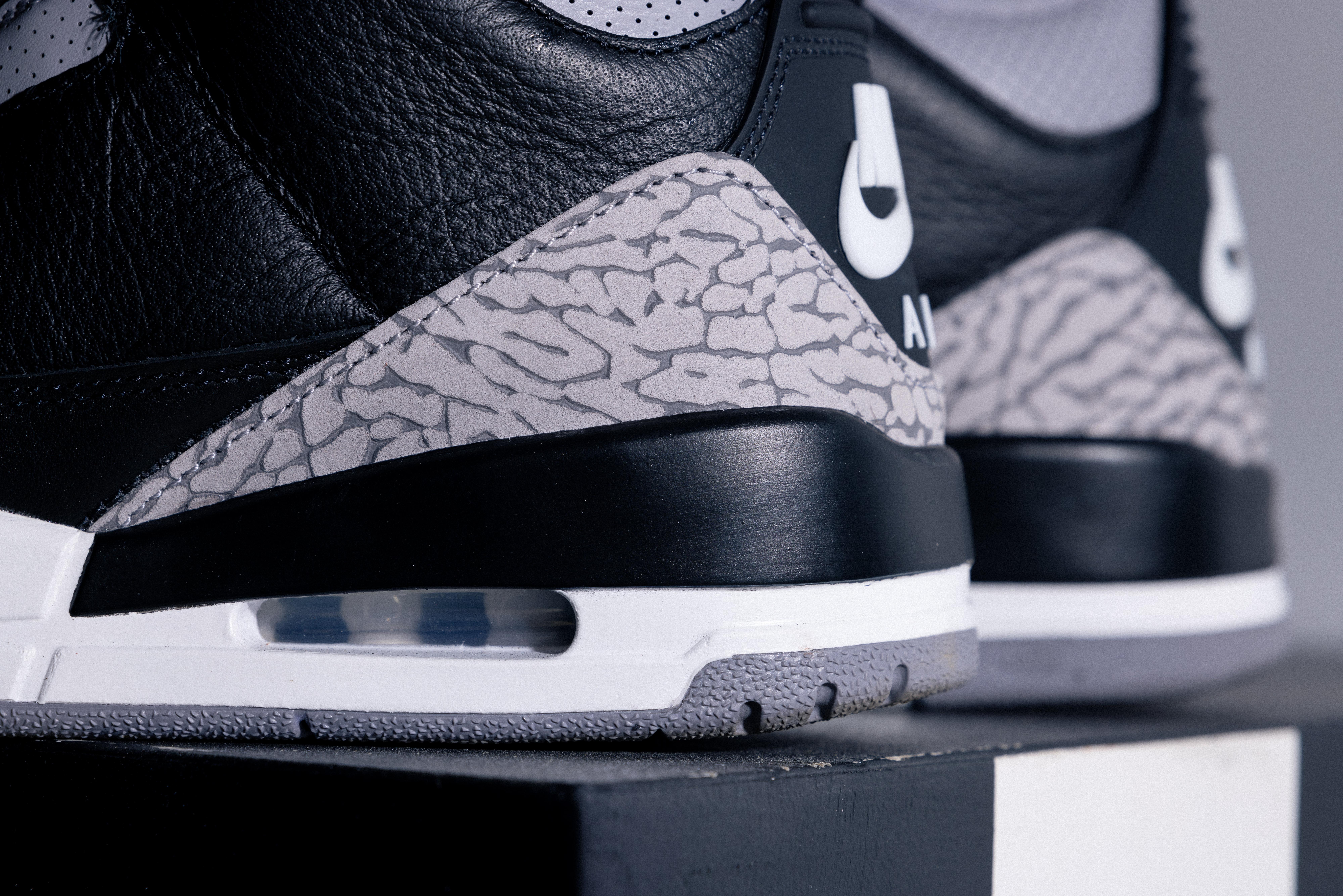 国内配送 NIKE AIR JORDAN 3 RETRO BLACK CEMENT jordan_dn3707-010_06.jpg