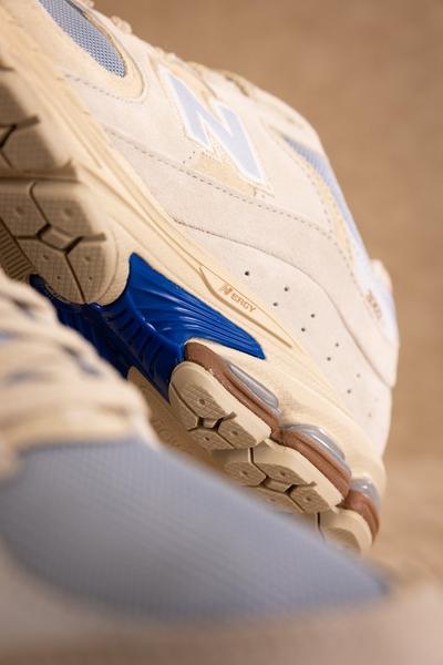 New Balance 2002R Features 