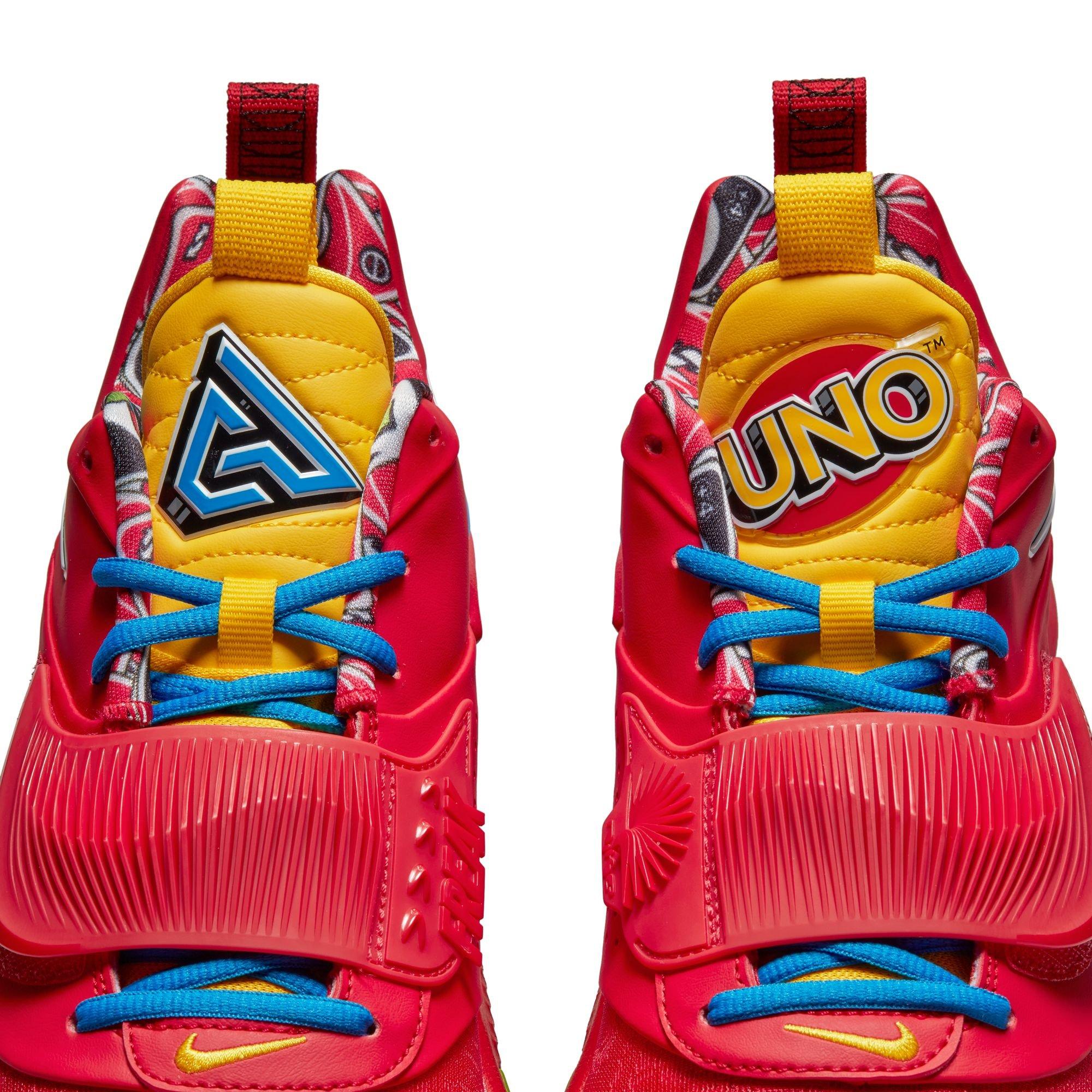 uno sneakers