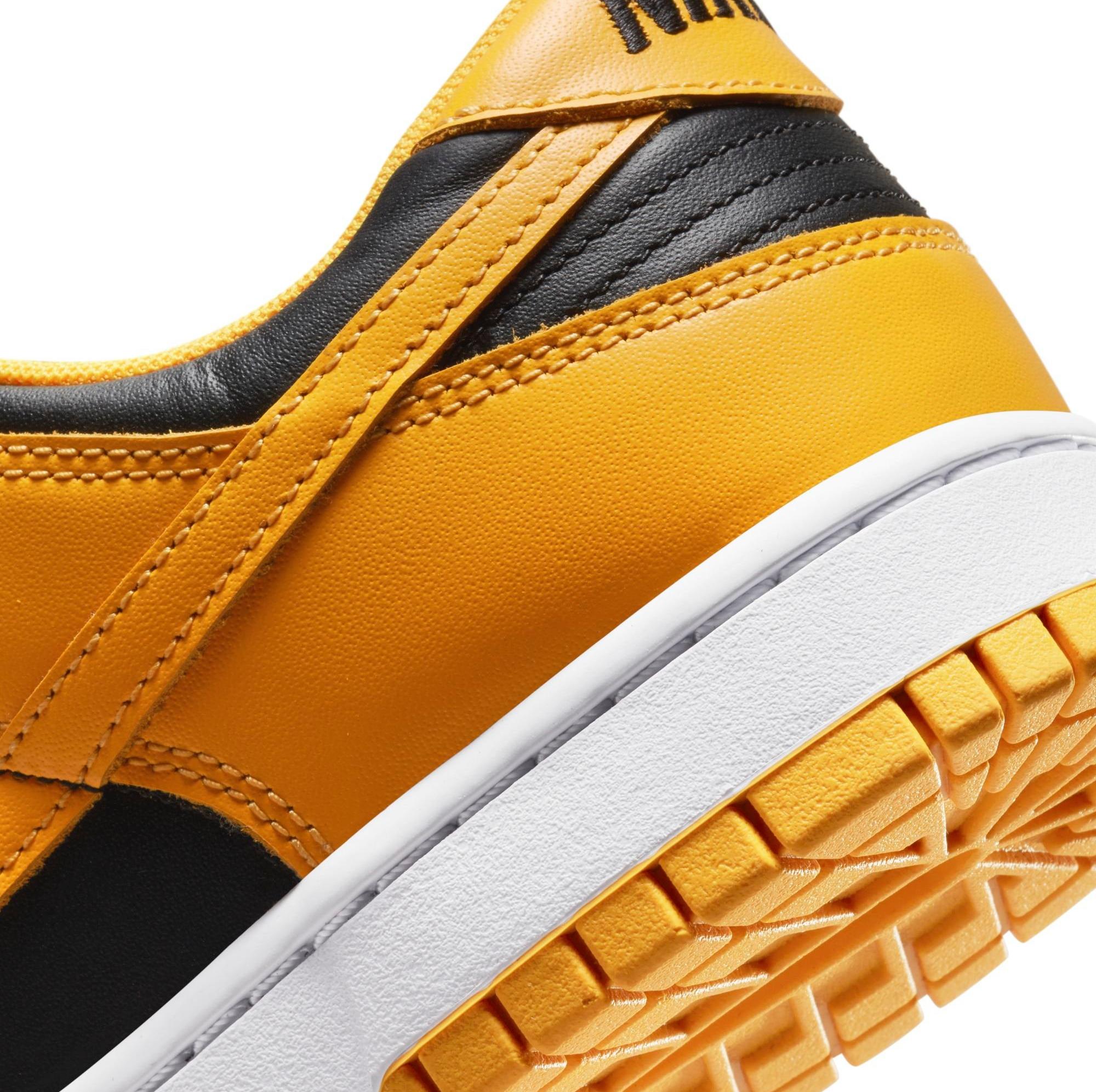 Sneakers Release – Nike Dunk Low Retro “University