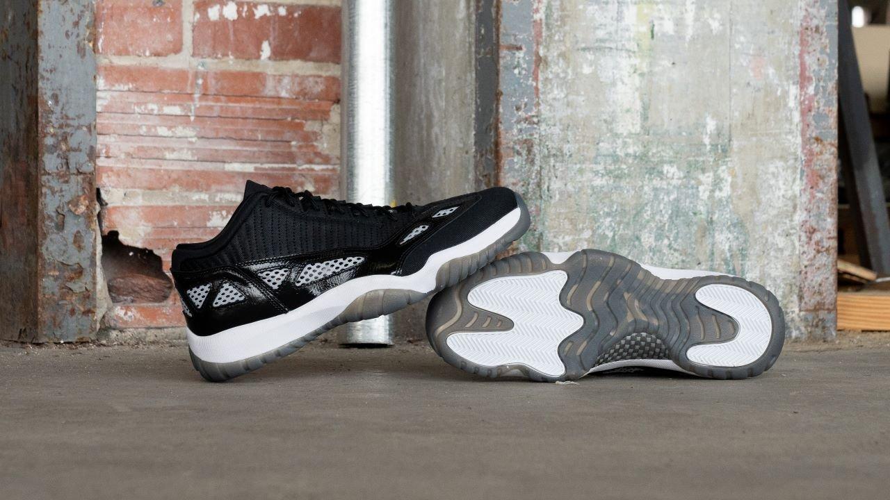 Jordan 11 Retro Low IE Black/White