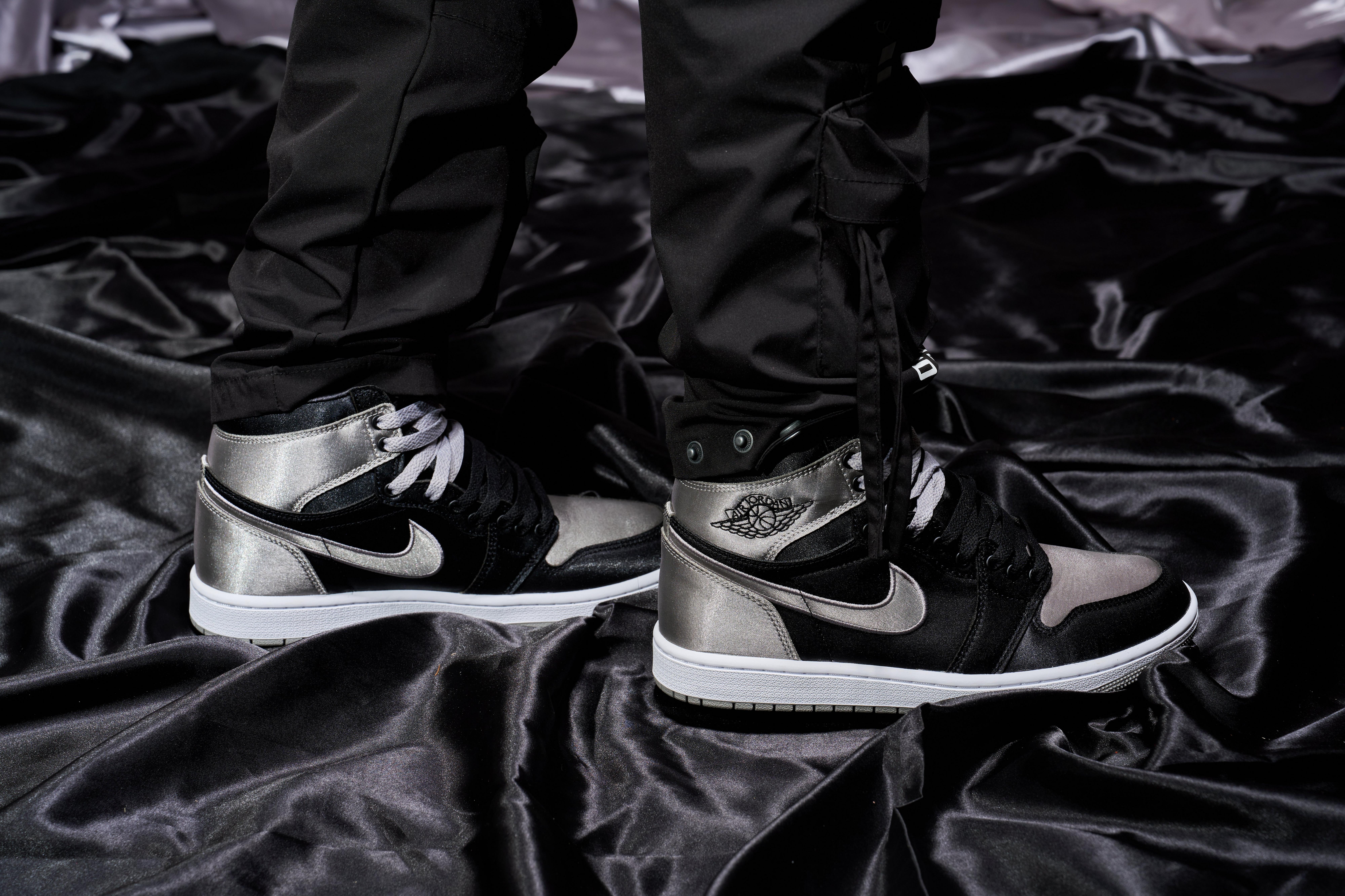 Air Jordan 1 Retro High OG "Satin Shadow" Heel