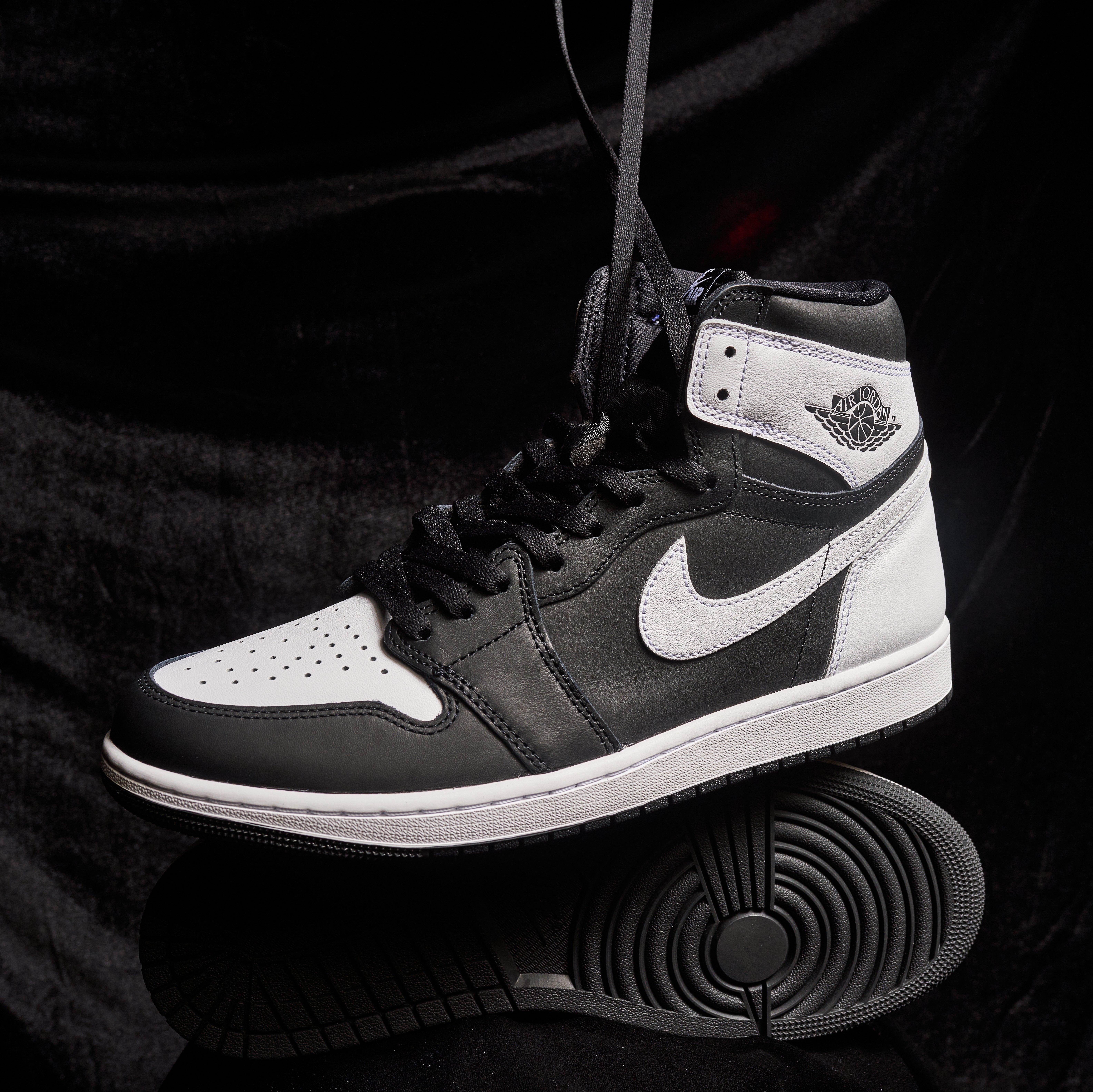 Air Jordan 1 Retro High OG "Reverse Panda" Left Shoe Side Profile and Outsole