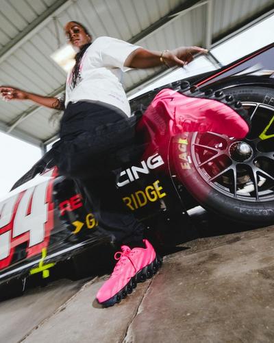 Brehanna_Dn8-in-the-life_in-motion