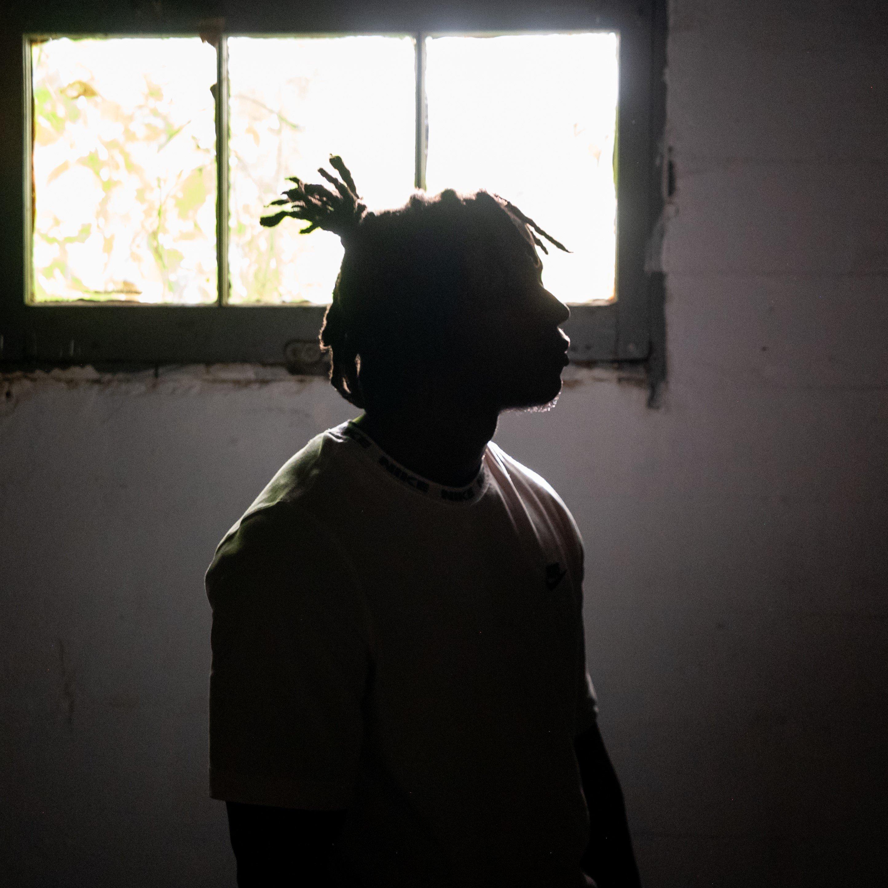 Brince-Etter-in-Studio