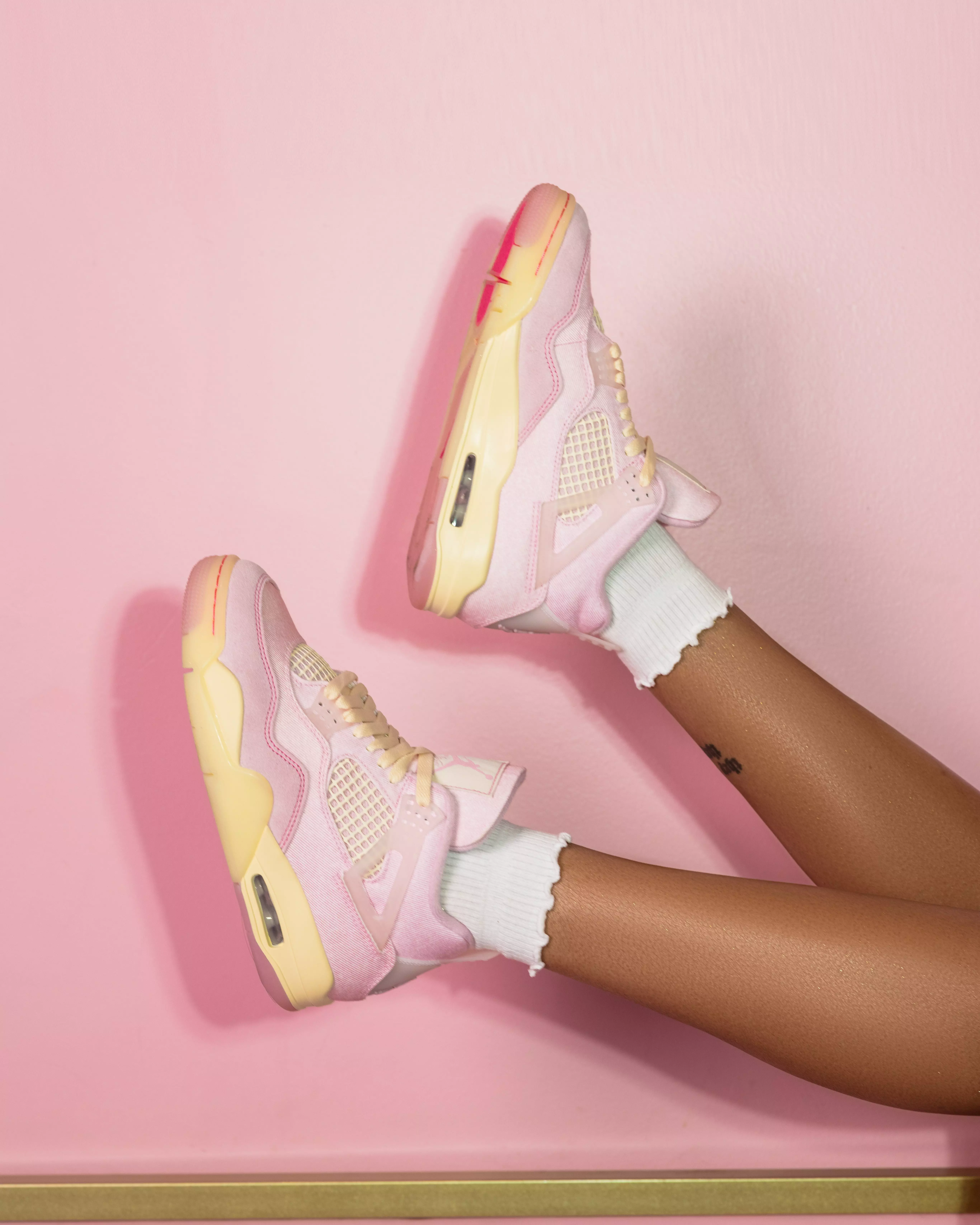 Men’s/Womens Jordan Cream Sneakers with Pink and Lime Accents Air Jordan 1 Low SE Women main image 2