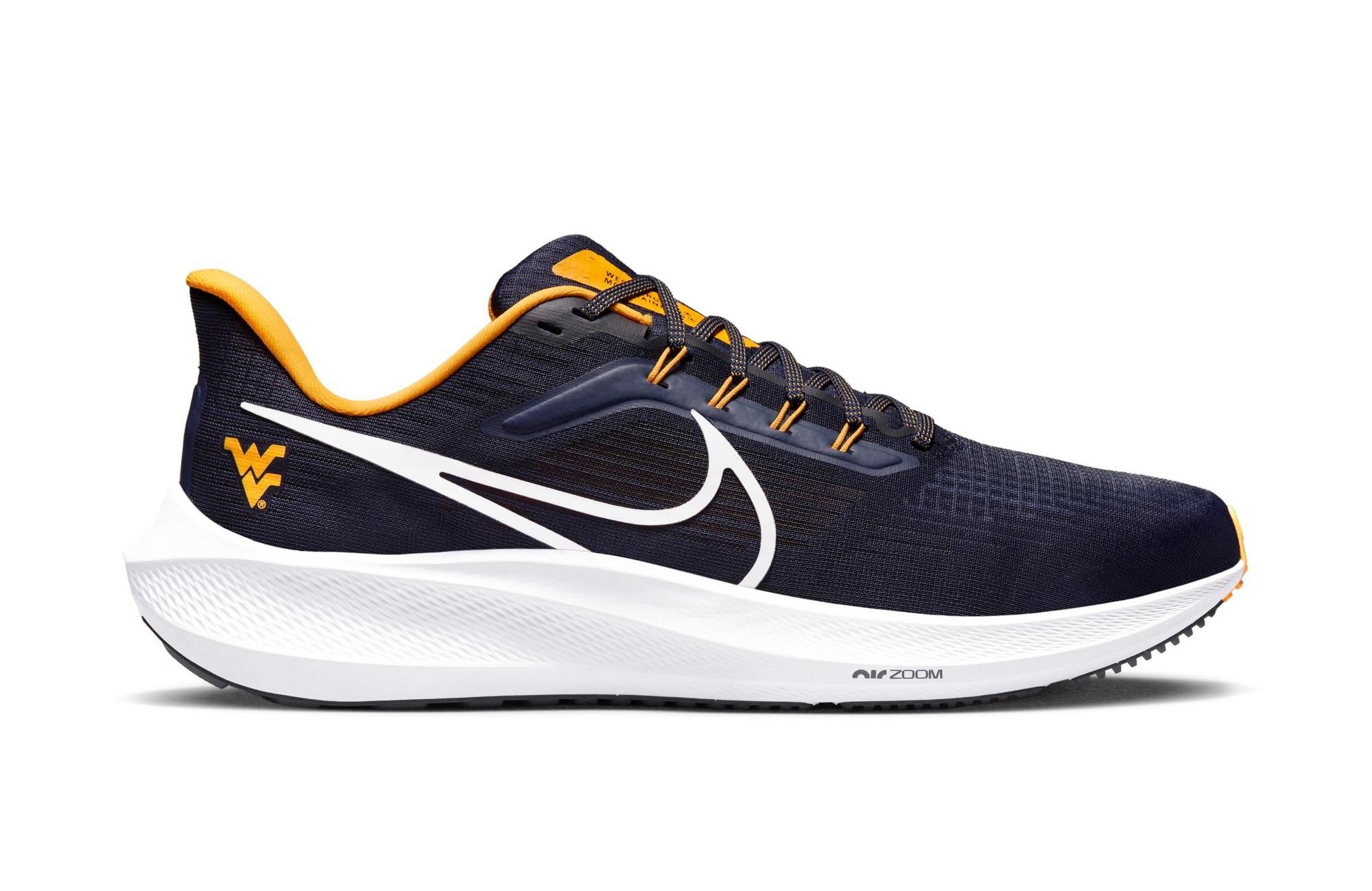 Nike Men's Pegasus 38 (NFL Dallas Cowboys) Running Shoes in Grey -  ShopStyle Performance Sneakers