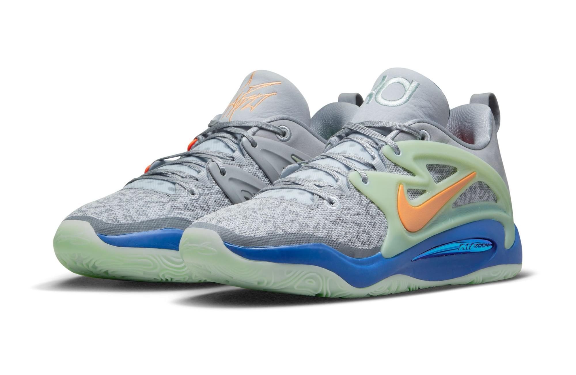 KD 15 "Multicolor" tongue side both shoes
