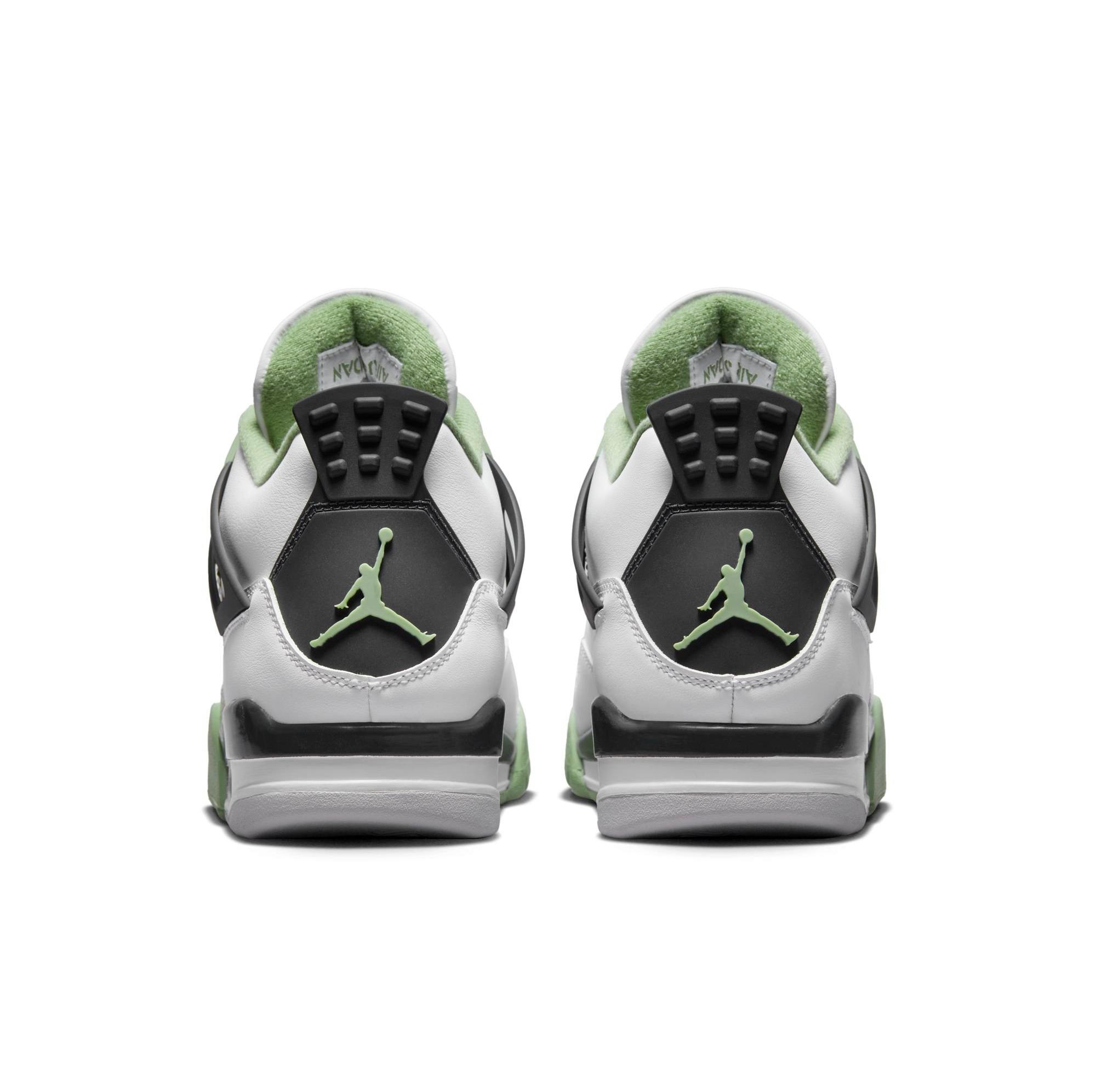 Sneakers Release – Jordan 13 Retro “White/Fire Red