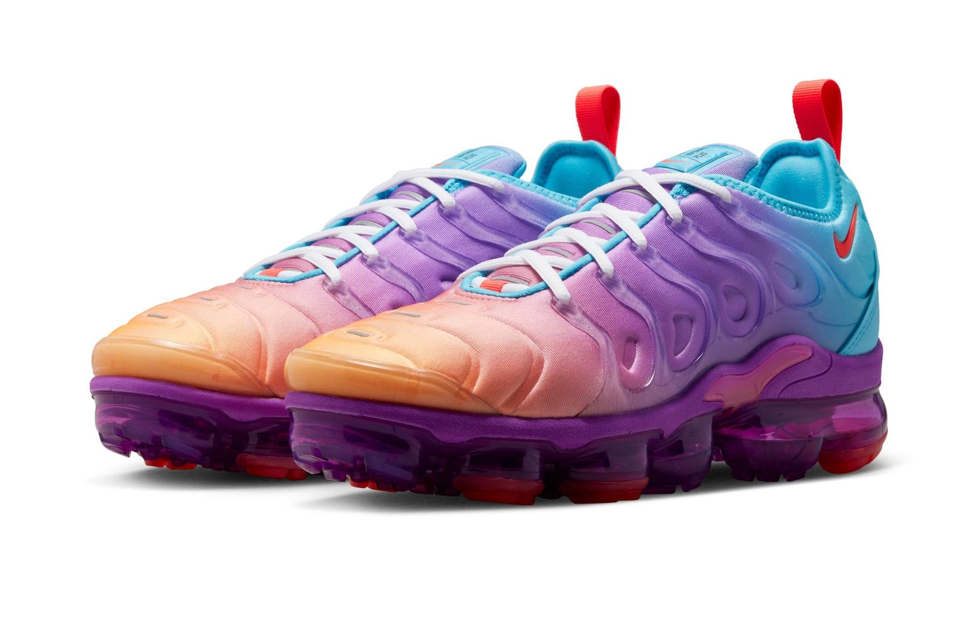 Sneakers Release Nike Air VaporMax Plus Fuchsia