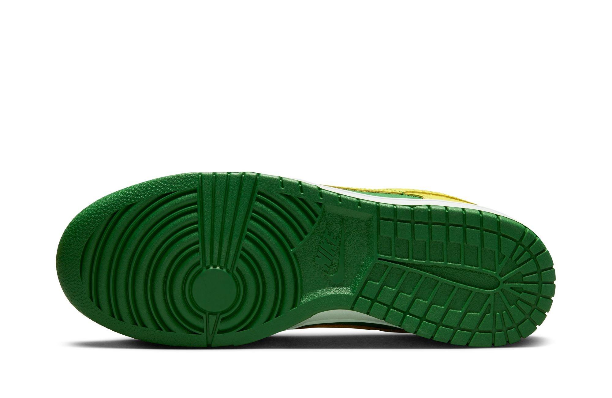 Nike Dunk Low Retro BTTYS "Oregon" Men's Shoe Launching 2/15 sole