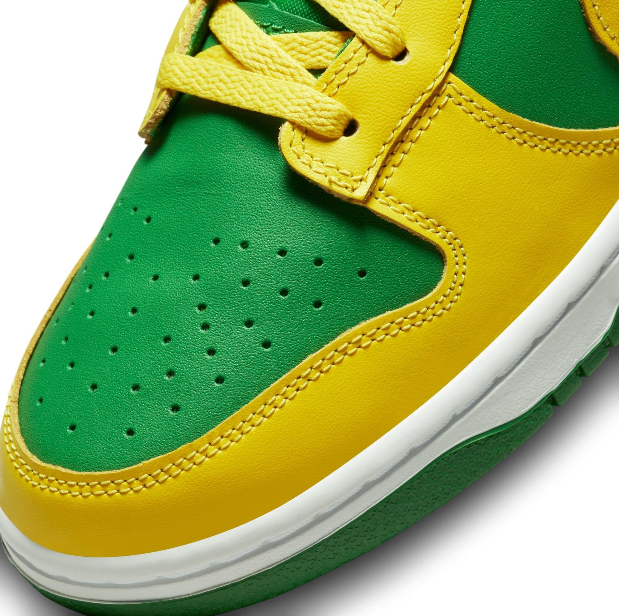 Nike Dunk Low Retro BTTYS "Oregon" Men's Shoe Launching 2/15 toe
