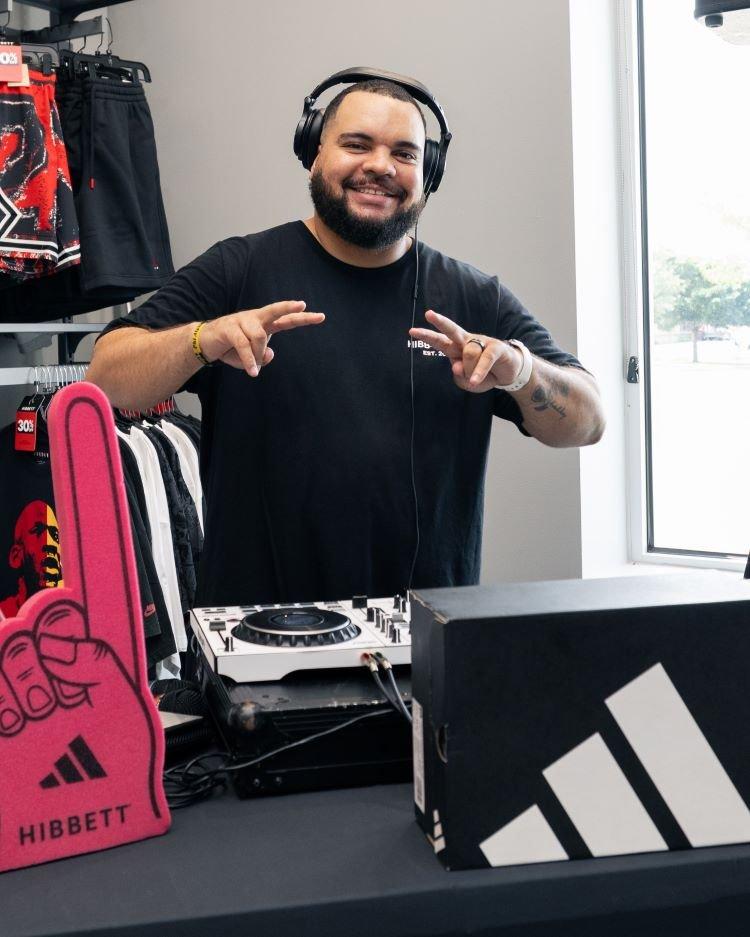 Event-DJ-for-Sophie-Cunningham-PE-Launch-Event
