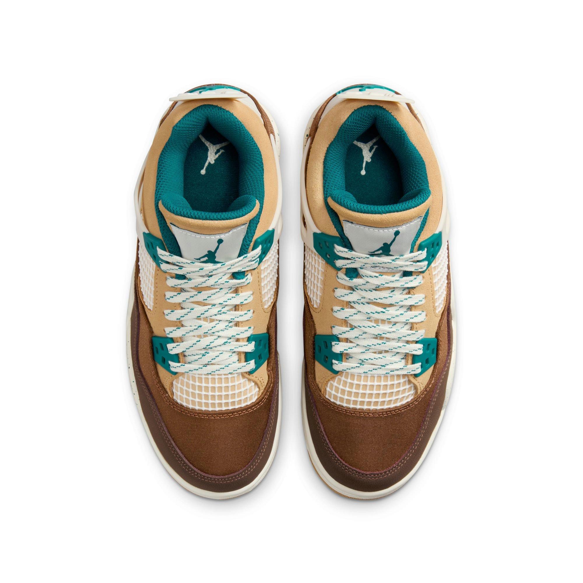 Air Jordan 4 "Cocao Wow" overhead view