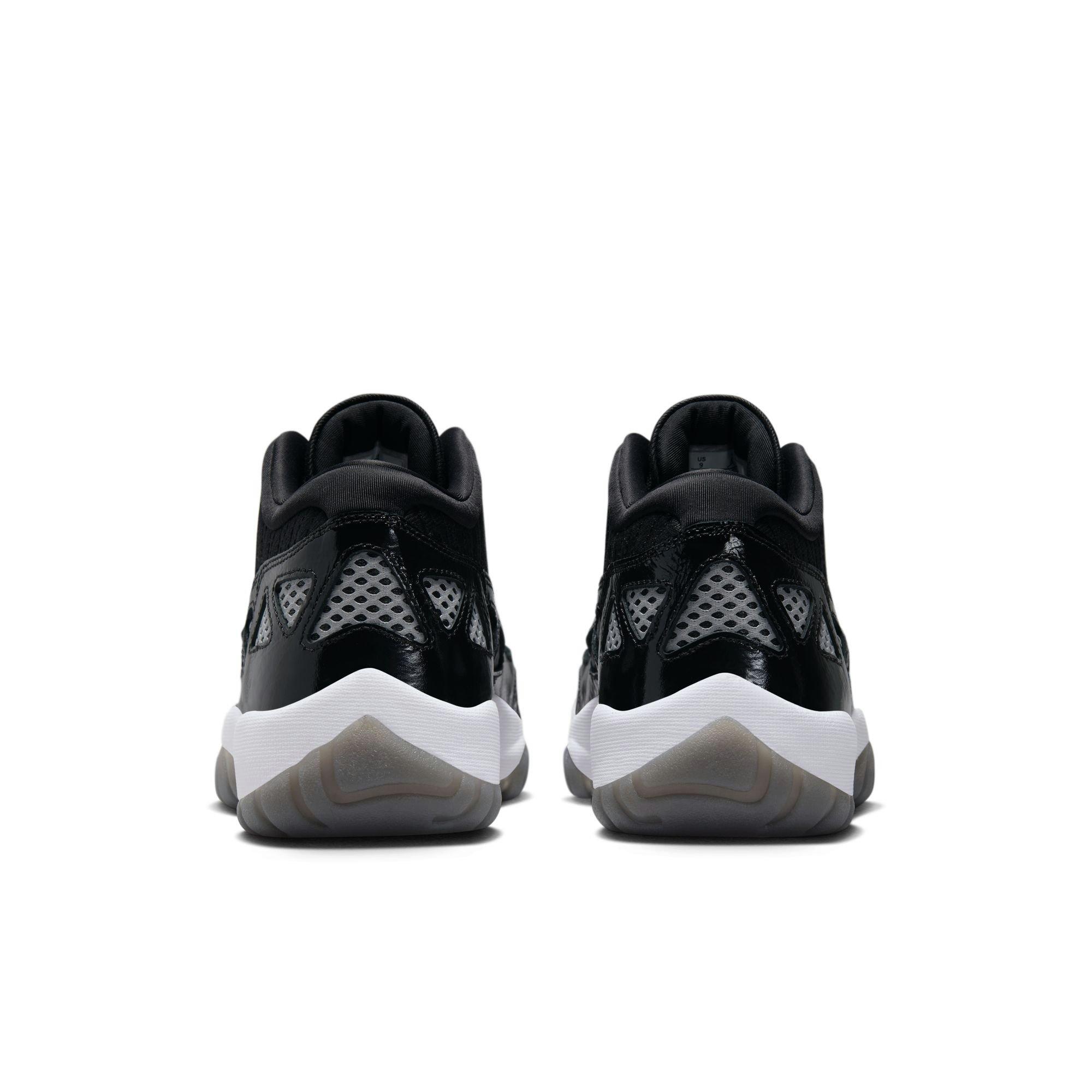  Jordan 11 Retro Low IE "Black/White" - Heel view