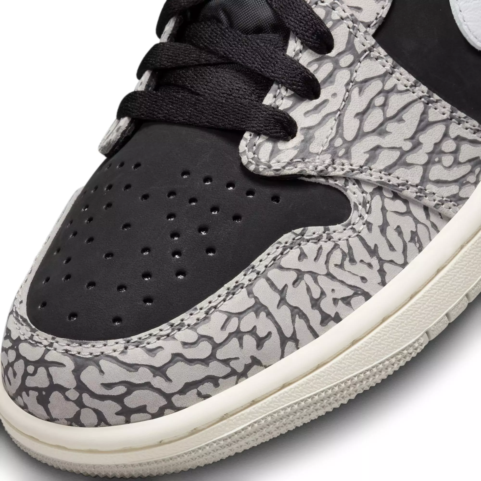 Jordan 1 Low OG  display picture 2