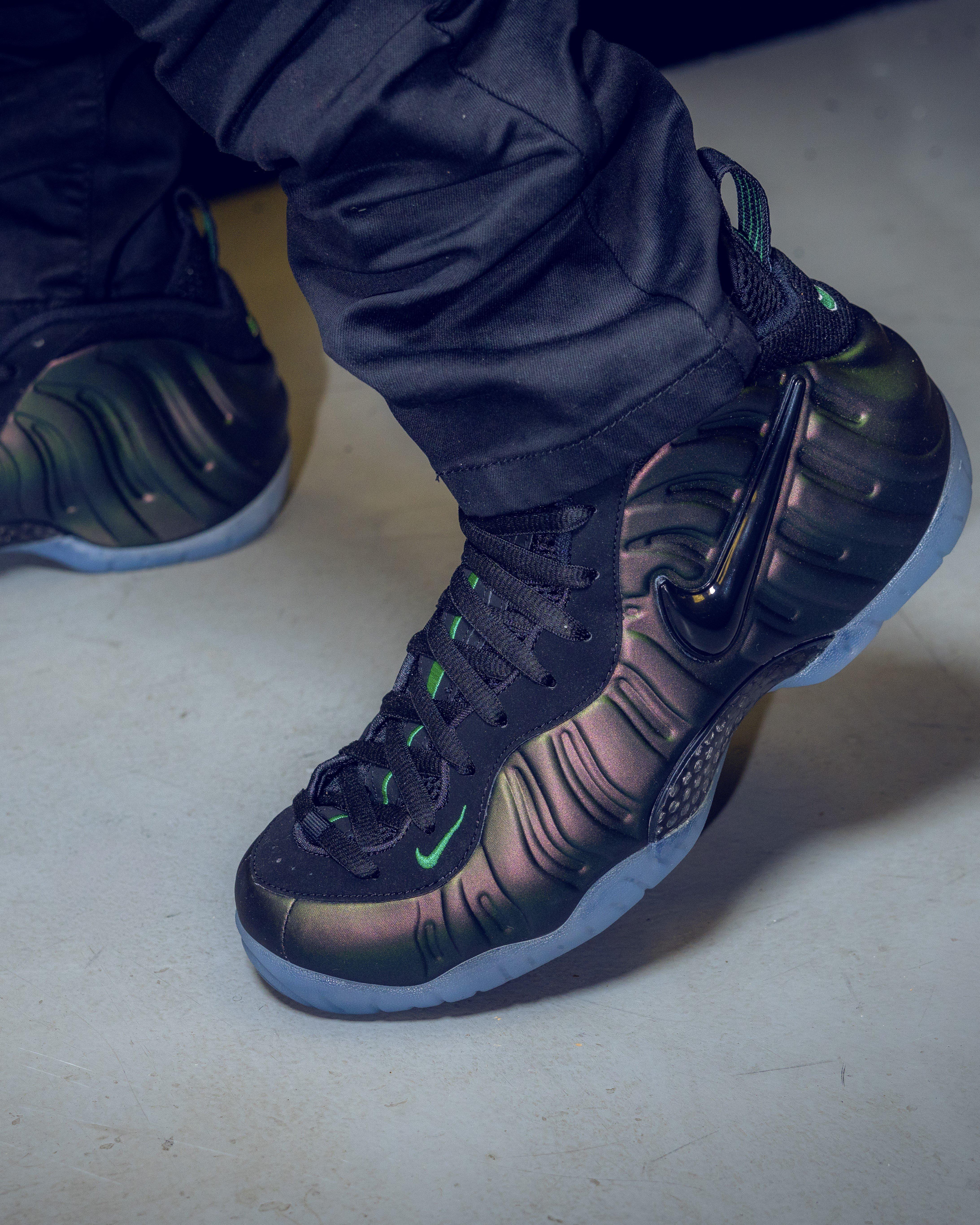 Nike Air Foamposite Pro "Pine Green" Men's Shoe heel detail