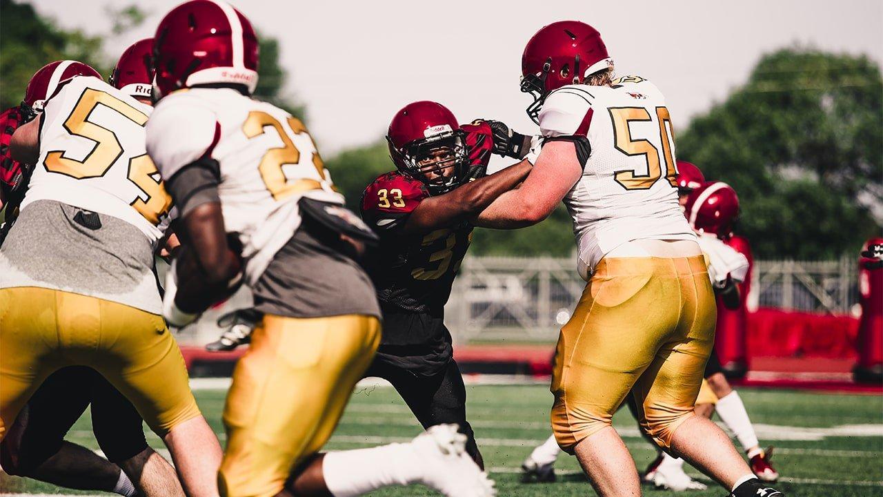 Get Your NFL &#038; NCAA Fan Gear For The 2021–2022 Football Season