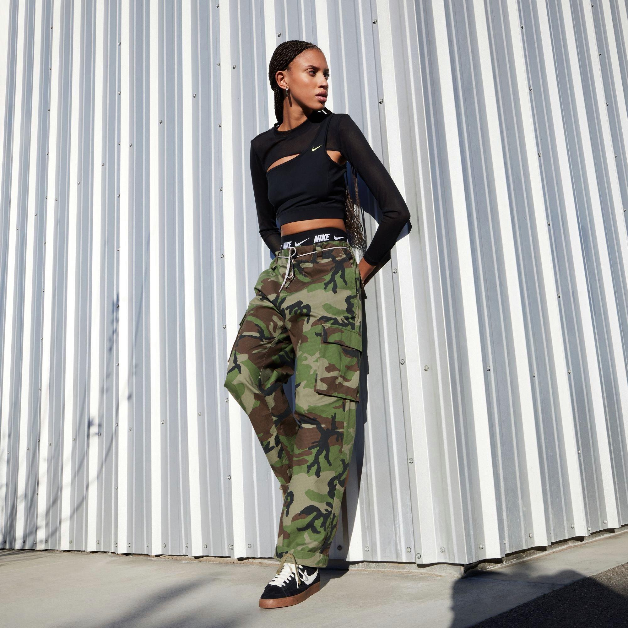 Women's Nike Blazer Low Vintage "Black" - Model Posing In Shoe